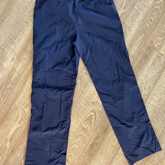 Women's PFG Aruba™ Roll Up Pants in Collegiate Navy Size 12 - Picture 11 of 12